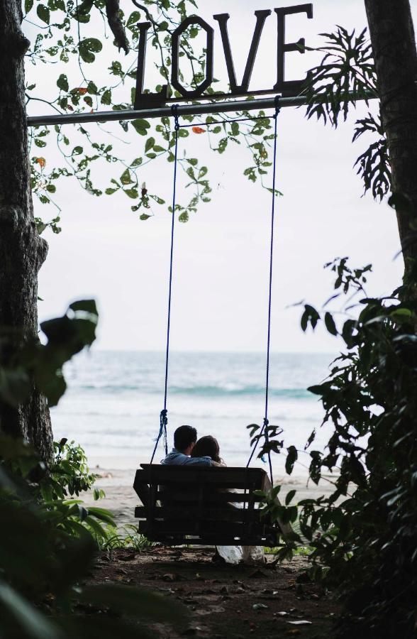 Hotel Faith Glamping Dome Costa Rica Manzanillo  Exterior foto